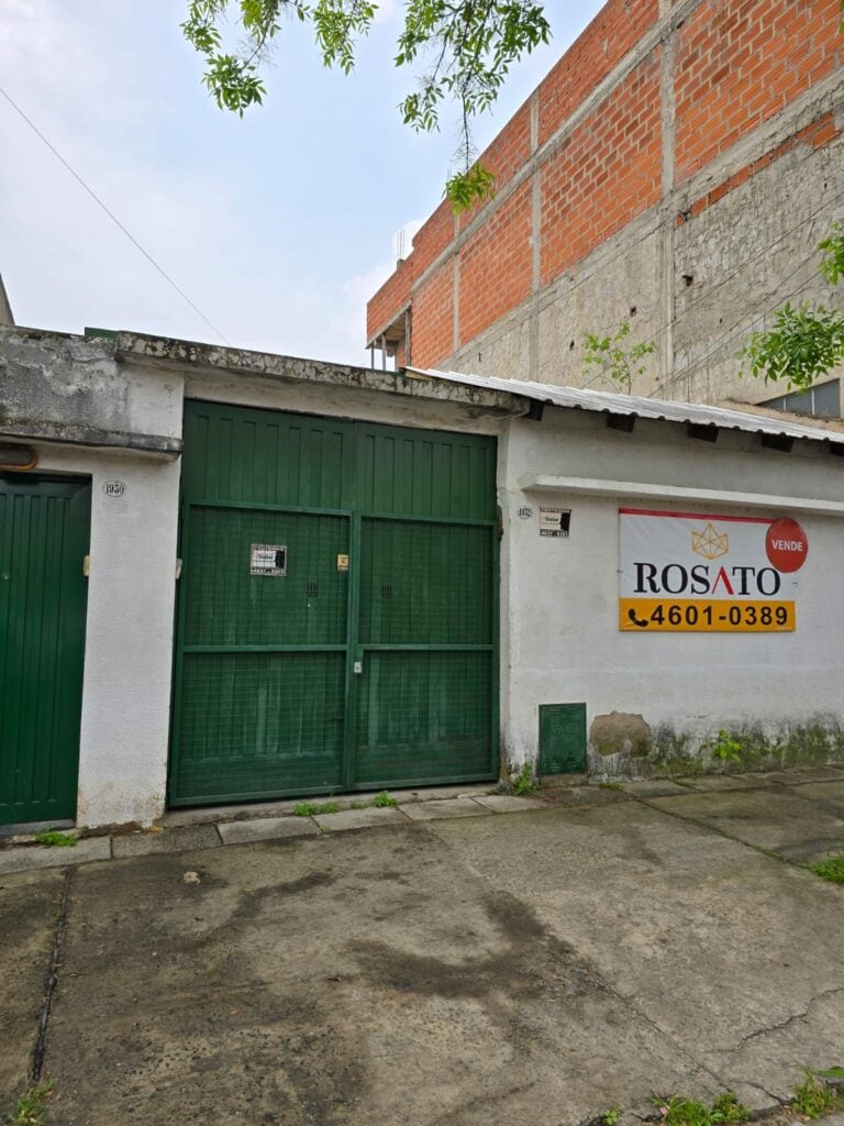 Galpón con vivienda a reciclar – Zinny 1900, Parque Avellaneda, Cap. Fed., Argentina.