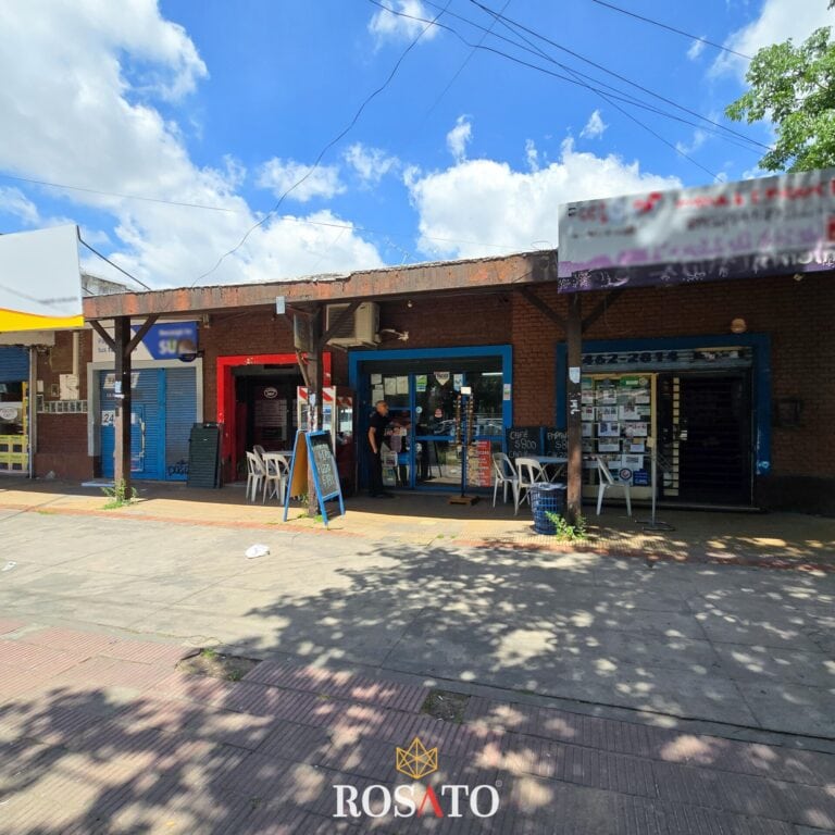 Venta en block 8 locales – Ideal inversión – Villa Celina